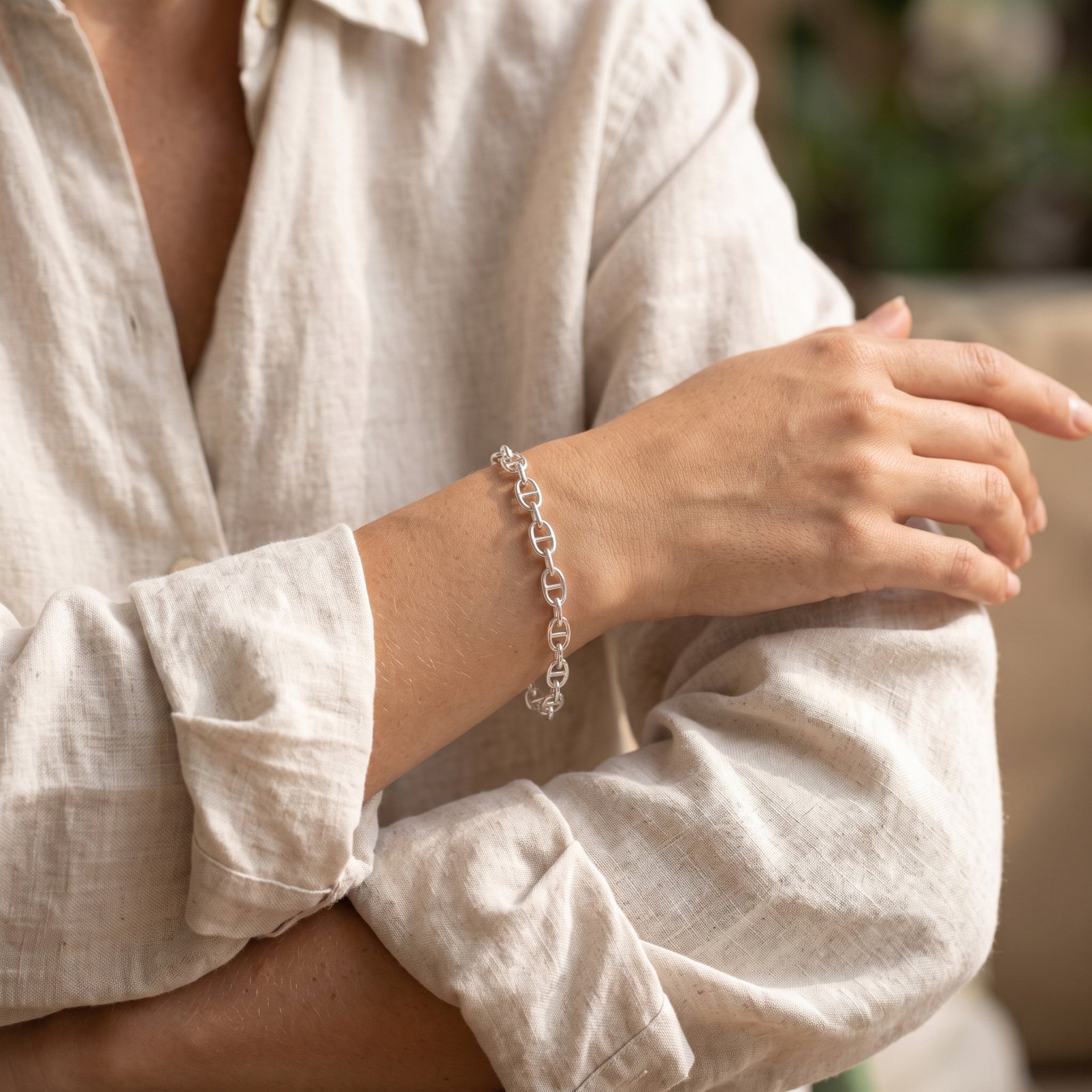Silver Elegant Bracelet Chain - Image 3