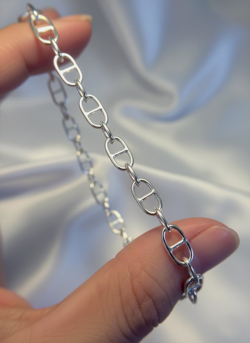 Silver Elegant Bracelet Chain - Image 4